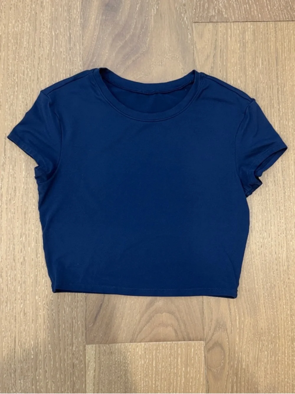 Women’s Navy Crop Short-Sleeve Top